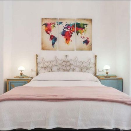 Reina Appartement Valencia Buitenkant foto