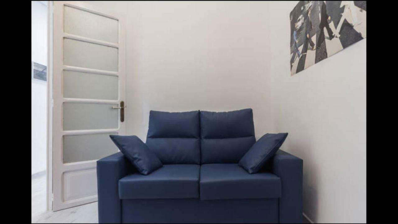 Reina Appartement Valencia Buitenkant foto